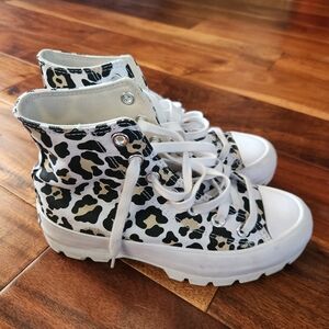 Converse Chuck Taylor All Star Leopard Lugged Platform High Top Lace Sneakers 7